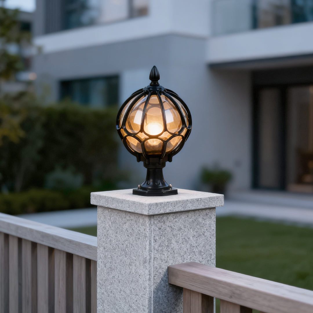 Outdoor Globe Pillar Lights Retro Glass Globe Copper Fence Post Light